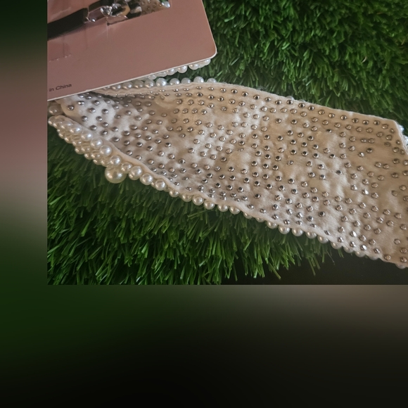 Sincerely Jules Gorgeous Pearl hairclip - Picture 7 of 15